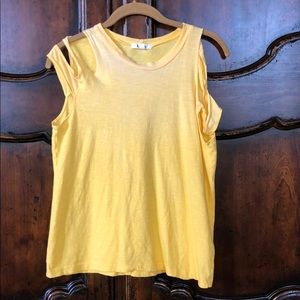 yellow LNA top